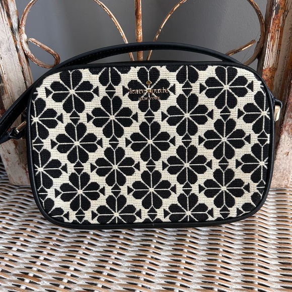 kate spade Handbags - Kate Spade New York Signature Spade Flower Mini Camera Bag
